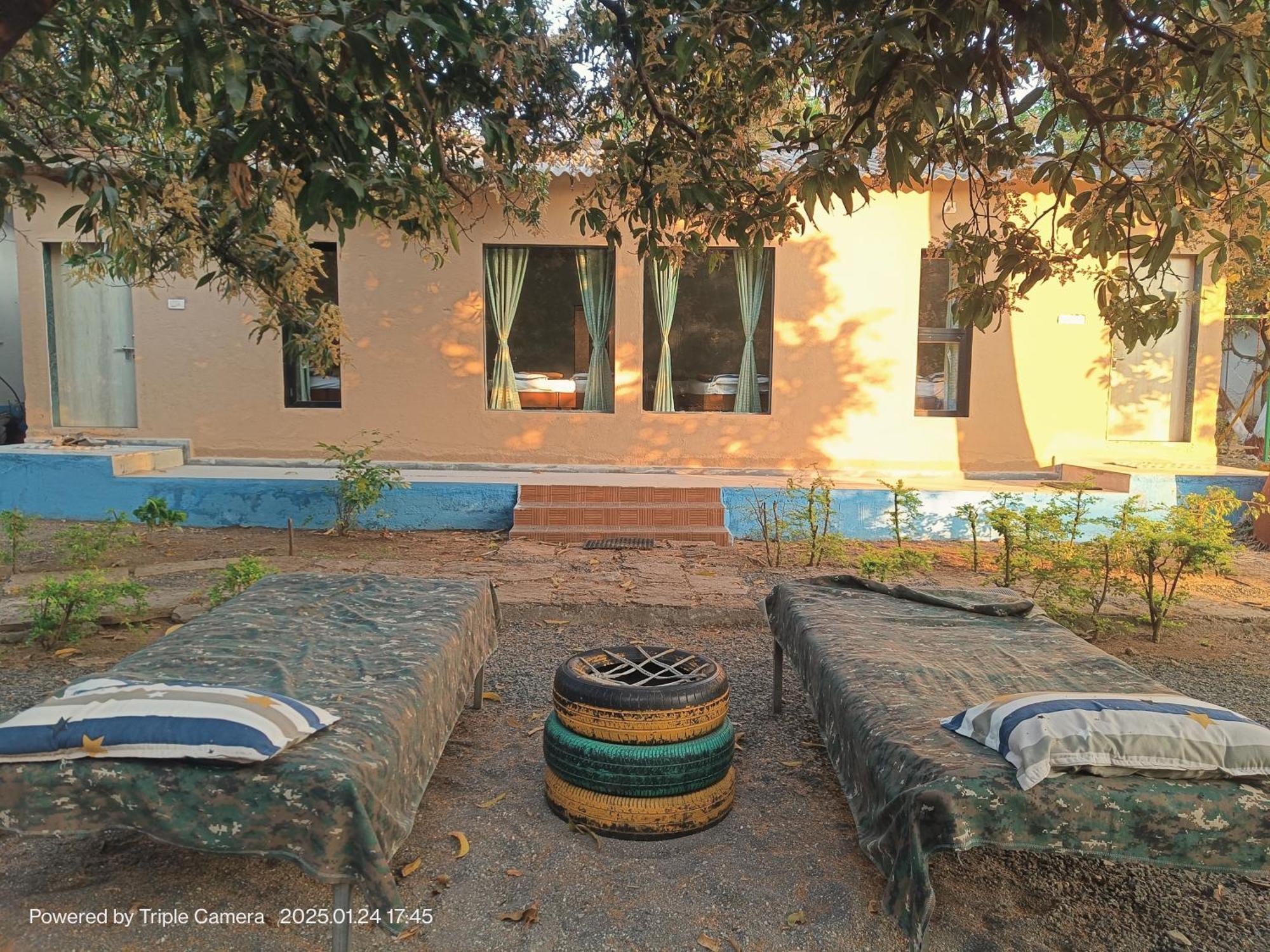Gir County Resort Гирский лес Номер фото