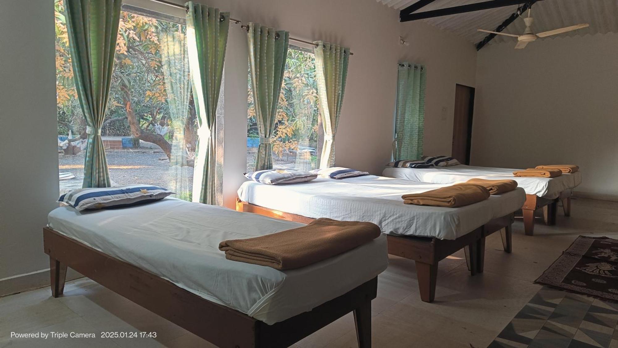 Gir County Resort Гирский лес Номер фото
