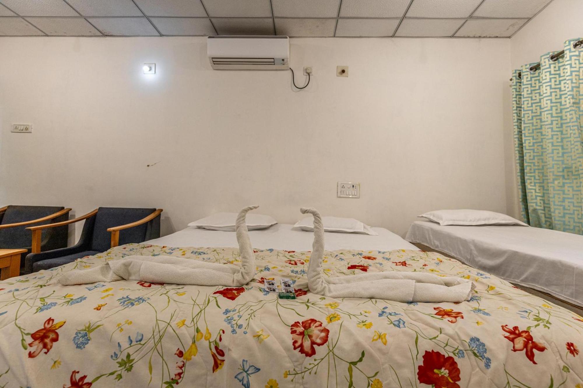 Gir County Resort Гирский лес Номер фото