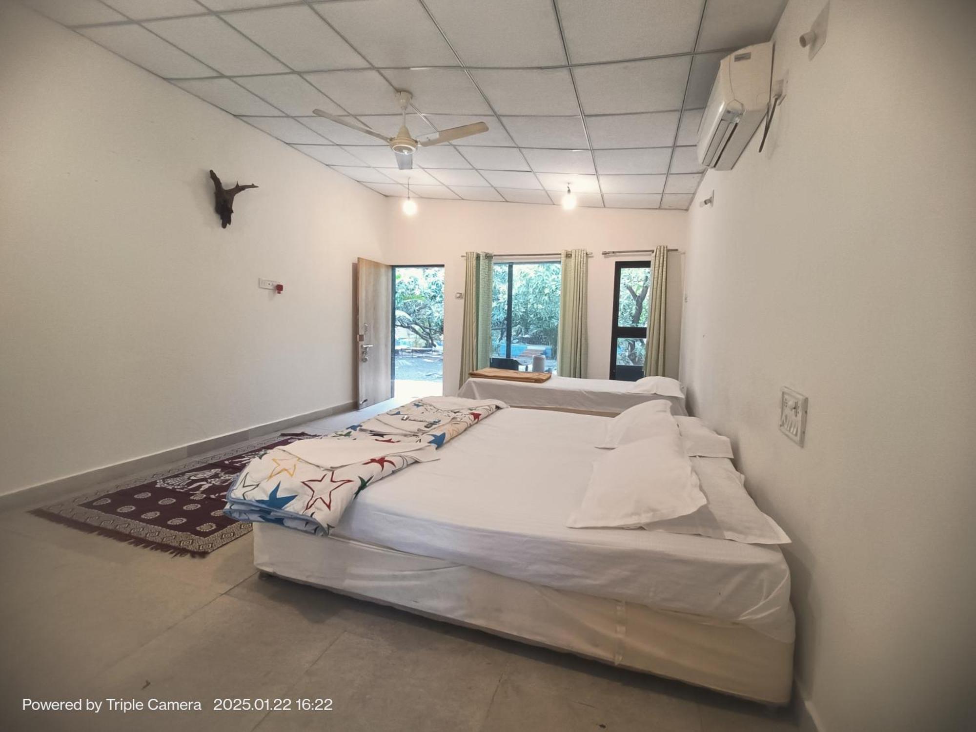Gir County Resort Гирский лес Номер фото