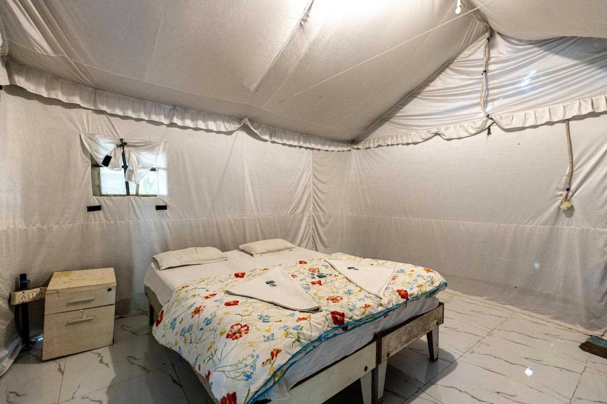 Gir County Resort Гирский лес Номер фото